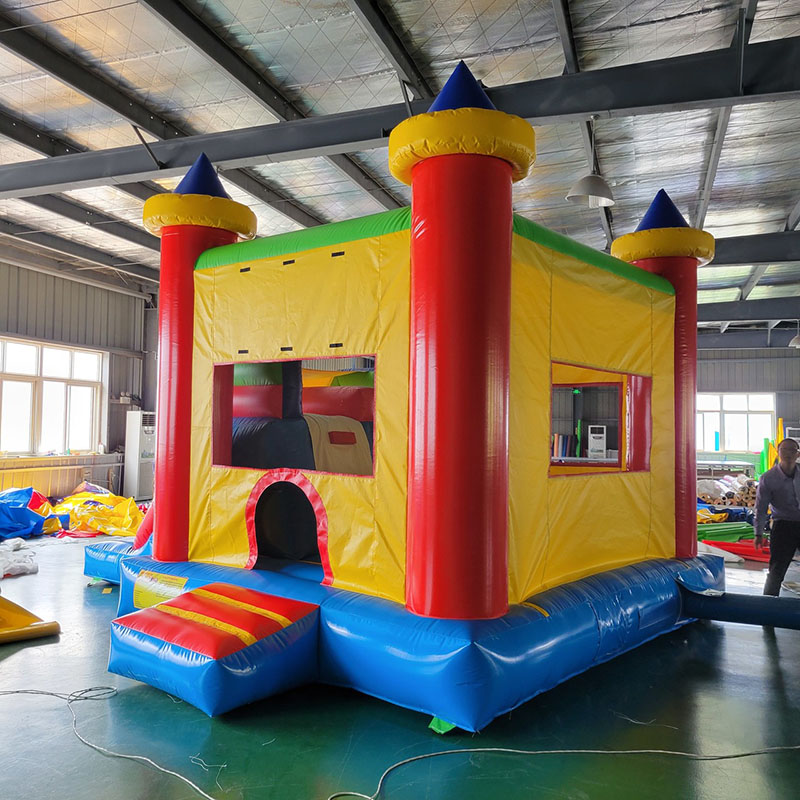 Casa di rimbalzo con scivolo C - Kids Outdoor Jumping Castle recensione e prezzo
