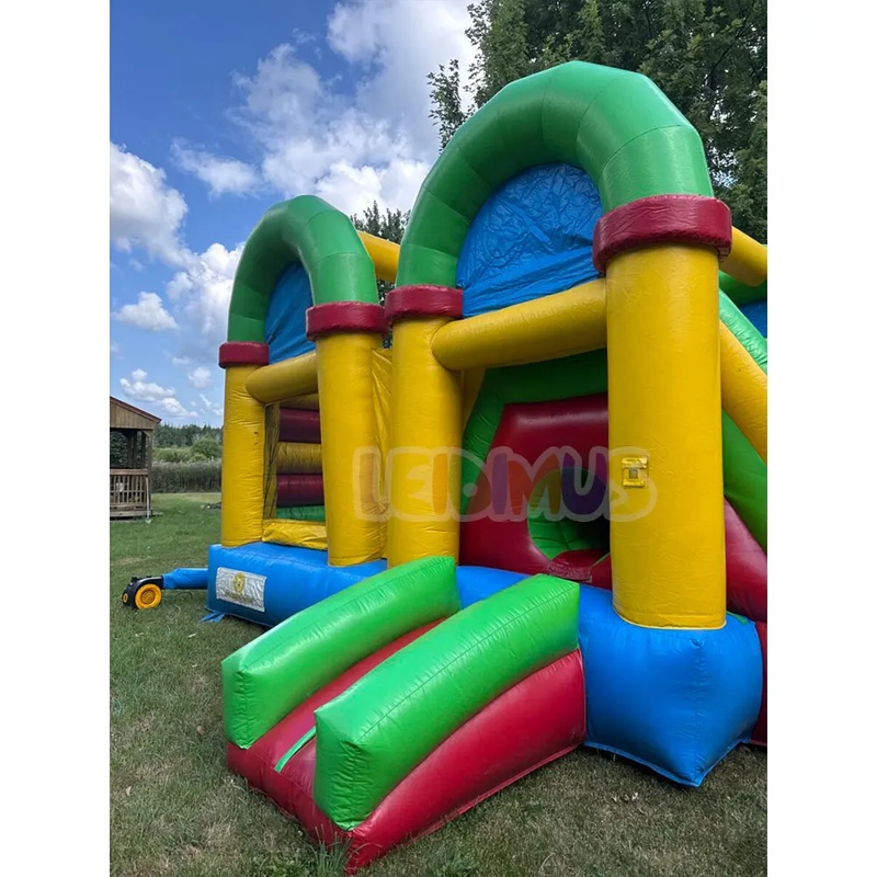 Percorso a Ostacoli Gonfiabile - Kids Outdoor Jumping Castle recensione e prezzo