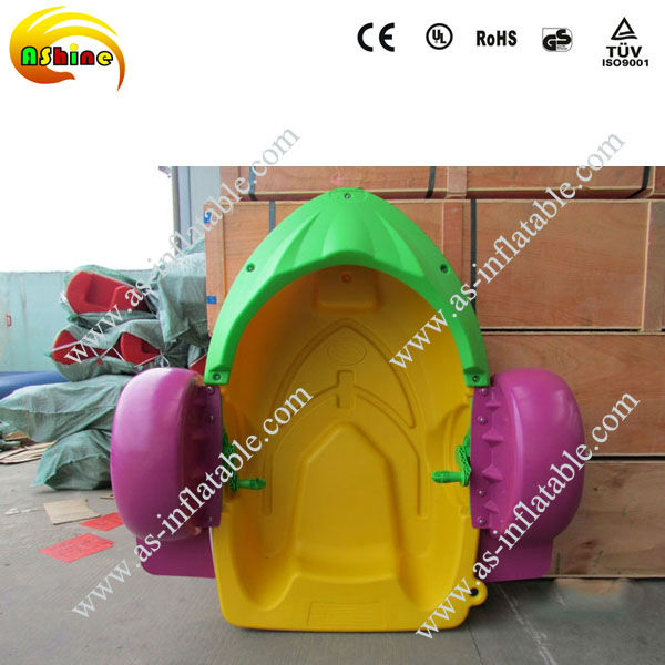 Barca a Pedali Colorata per Ba - Kids Outdoor Water Park recensione e prezzo